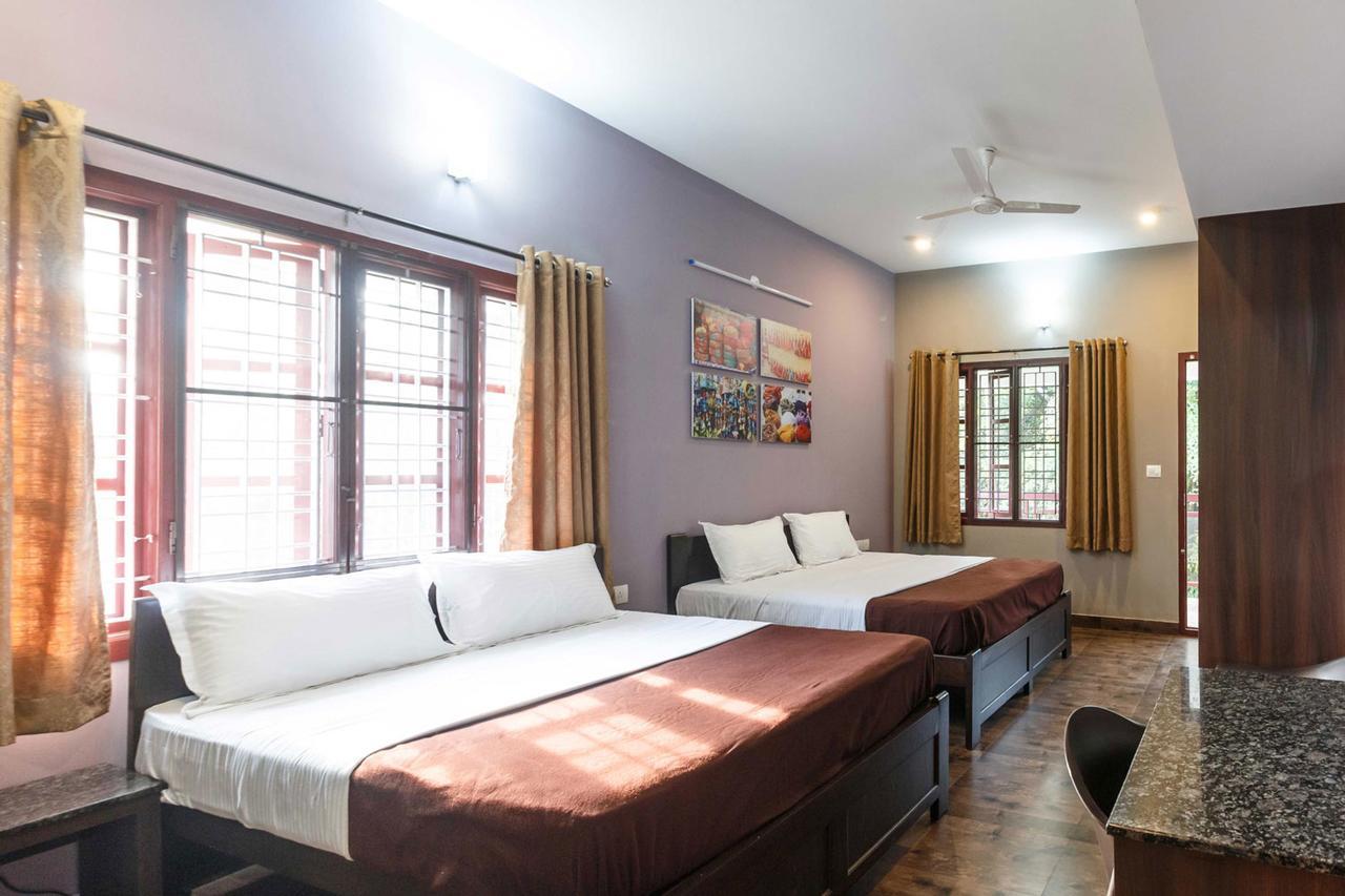 Karkera Comforts Hotel Madikeri Exterior foto