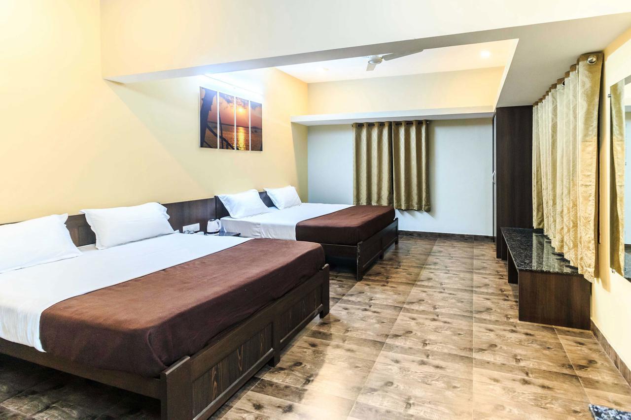 Karkera Comforts Hotel Madikeri Exterior foto