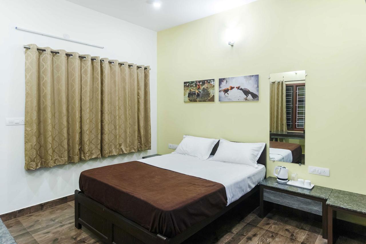 Karkera Comforts Hotel Madikeri Exterior foto
